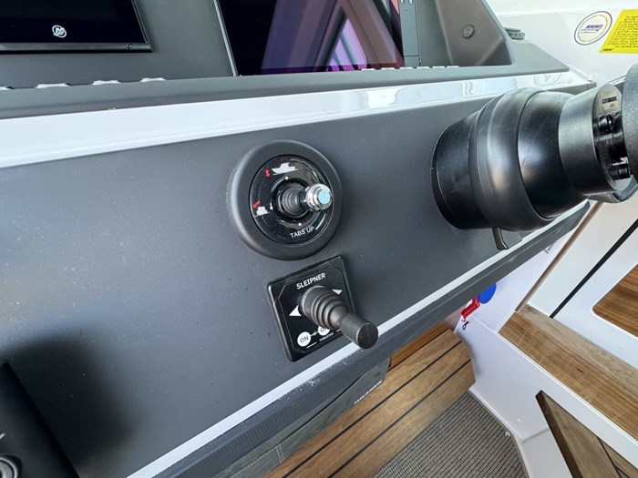 2024 Axopar 28 Cabin NO LUX TAX Photo 16 sur 30
