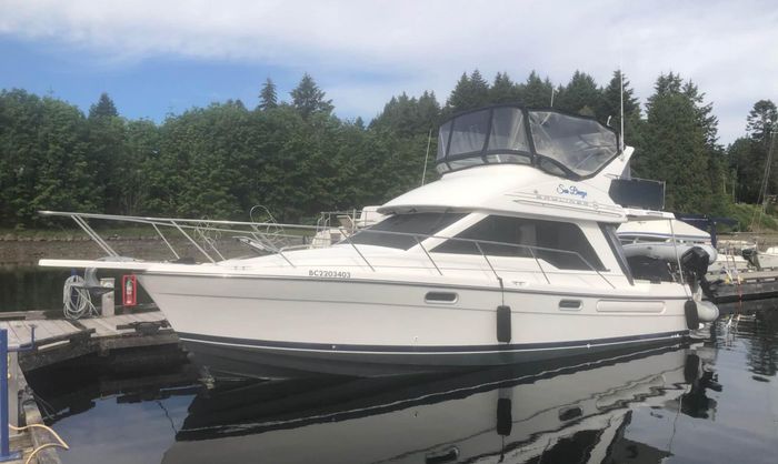 1999 Bayliner 3388 Motor Yacht Photo 45 of 45