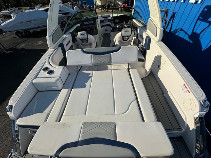 2020 Chaparral 257 SSX Photo 5 sur 18