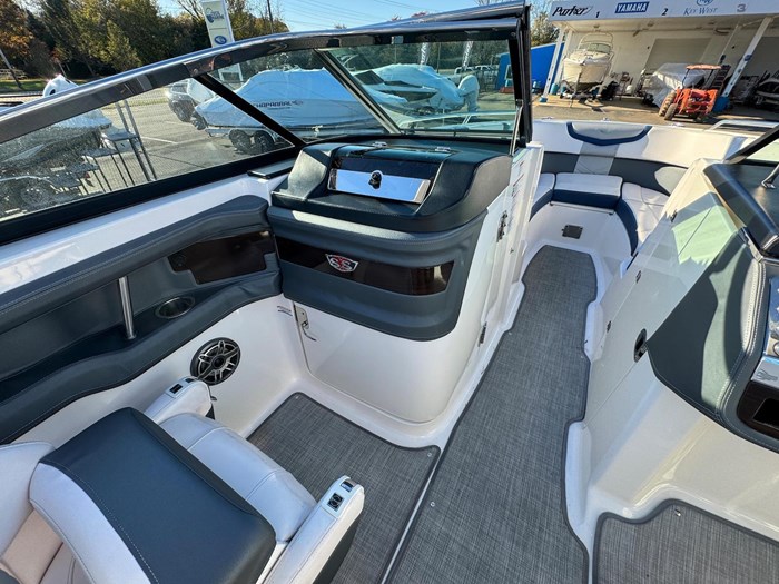 2020 Chaparral 257 SSX Photo 9 sur 18