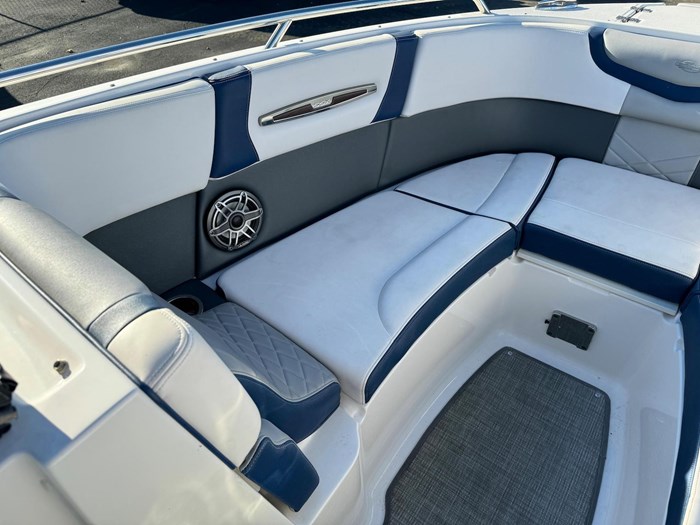 2020 Chaparral 257 SSX Photo 12 sur 18