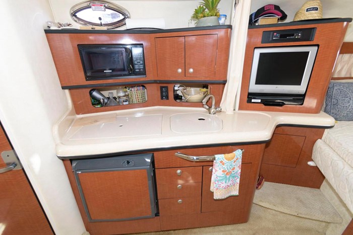 2005 Sea Ray 300 Sundancer Photo 17 sur 26