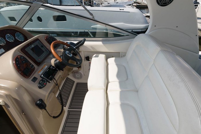 2005 Sea Ray 300 Sundancer Photo 8 sur 26