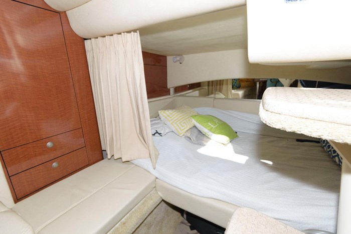 2005 Sea Ray 300 Sundancer Photo 19 sur 26
