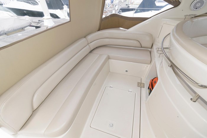 2002 Regal Commodore 3860 Photo 6 sur 26