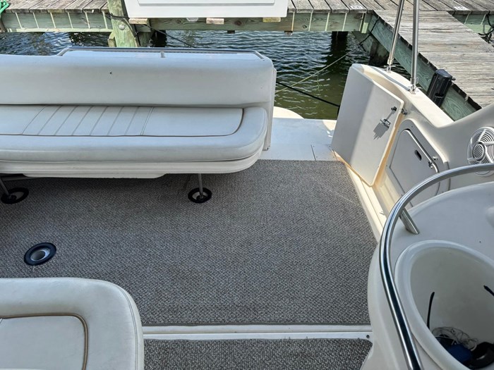 1998 Sea Ray 330 Sundancer Photo 10 sur 22
