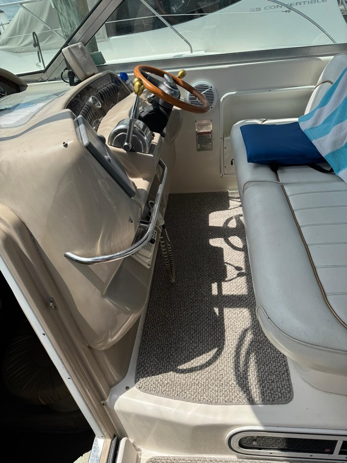 1998 Sea Ray 330 Sundancer Photo 7 sur 22