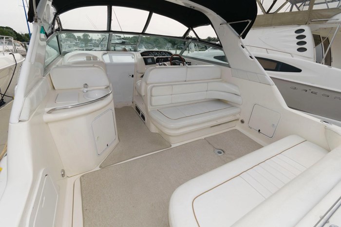 1997 Sea Ray 330 Sundancer Photo 2 sur 17