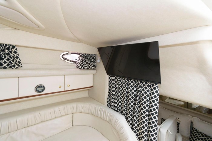1997 Sea Ray 330 Sundancer Photo 11 sur 17
