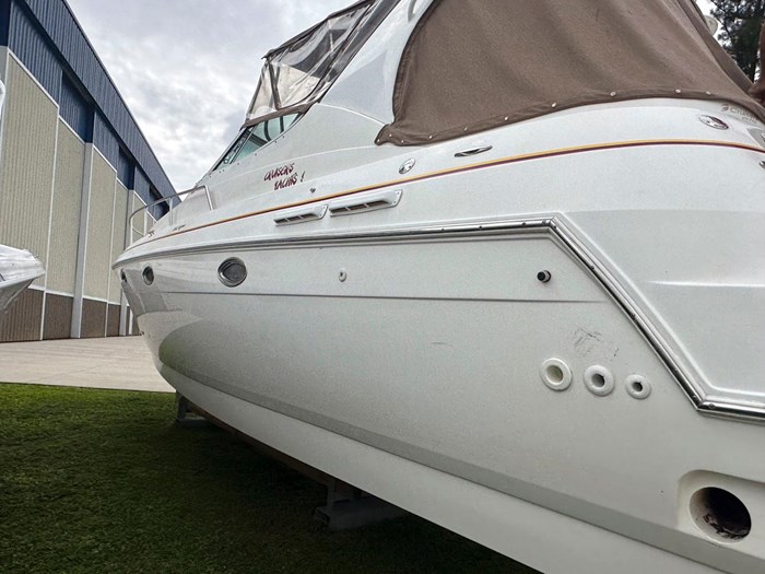 2002 Cruisers Yachts 3372 Express Photo 8 sur 29