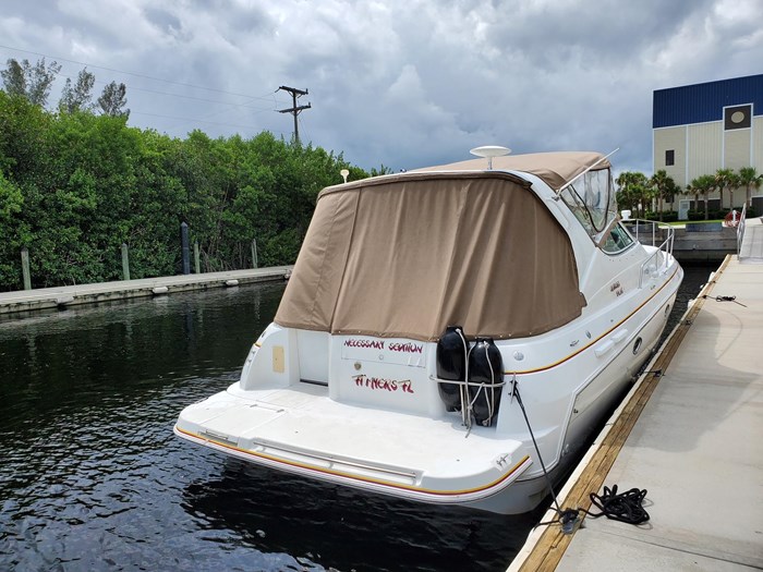 2002 Cruisers Yachts 3372 Express Photo 4 sur 29