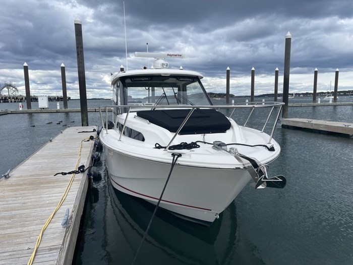 2023 Boston Whaler 325 Conquest Photo 4 sur 17