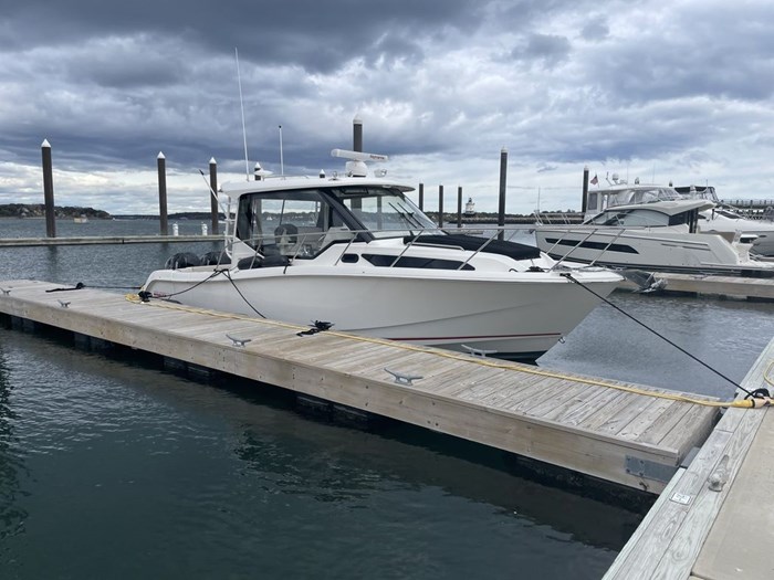2023 Boston Whaler 325 Conquest Photo 1 sur 17