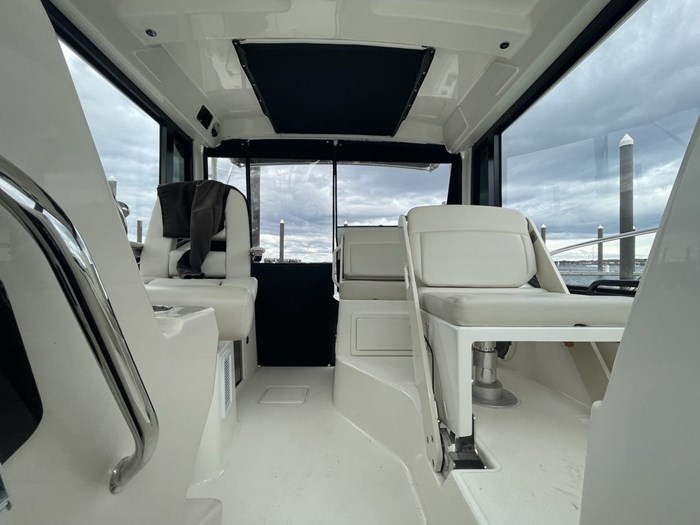 2023 Boston Whaler 325 Conquest Photo 17 sur 17