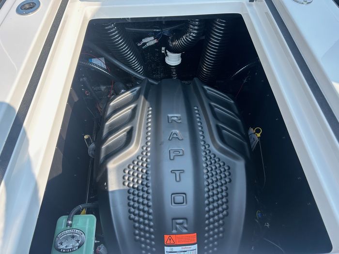 2025 Moomba Max™ Photo 21 of 33