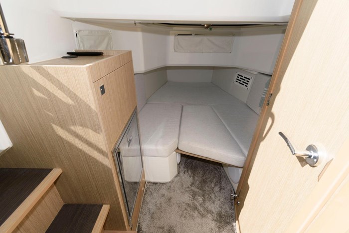 2023 Jeanneau Leader 10.5 CC Photo 26 sur 31