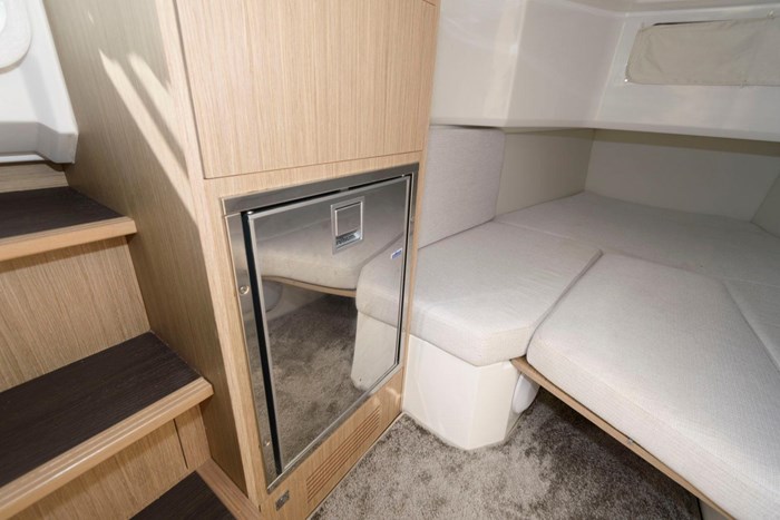 2023 Jeanneau Leader 10.5 CC Photo 29 sur 31
