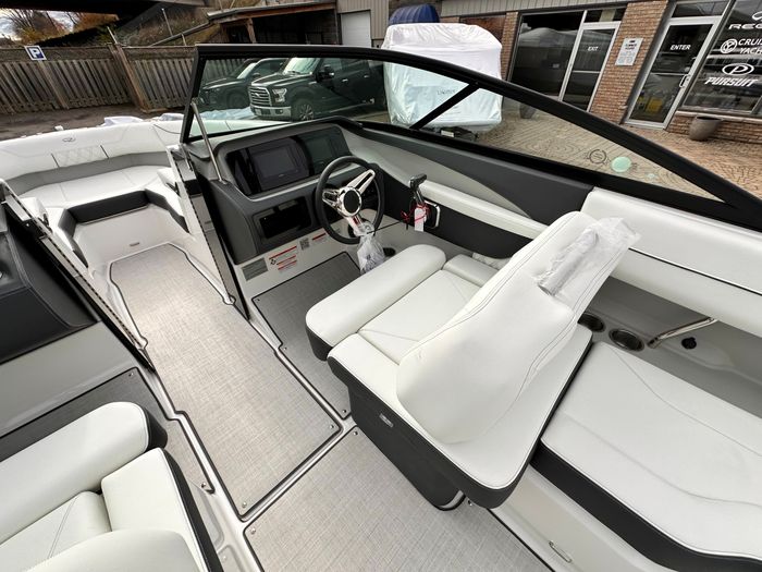 2025 Regal LS2 Photo 15 of 32
