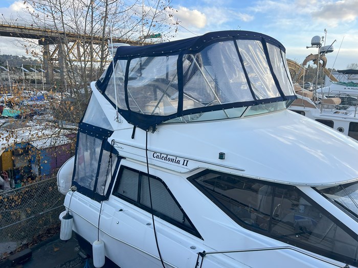 2001 Bayliner Ciera 3258 Command Bridge Photo 3 sur 25