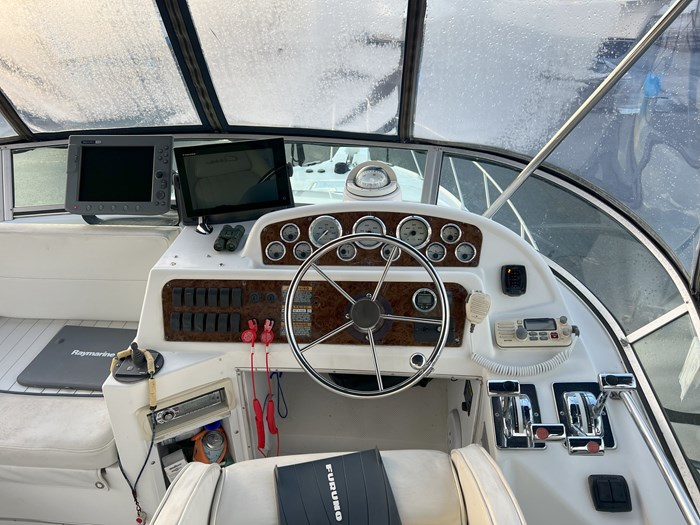 2001 Bayliner Ciera 3258 Command Bridge Photo 8 sur 25