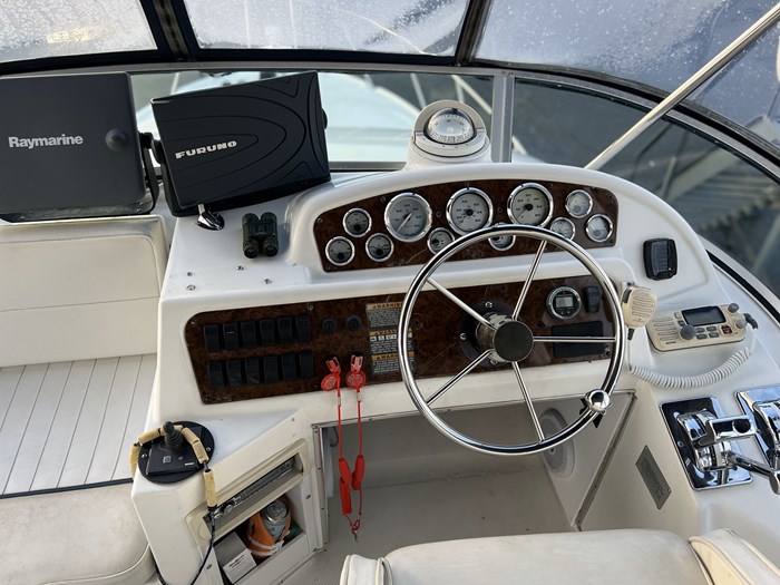 2001 Bayliner Ciera 3258 Command Bridge Photo 9 sur 25