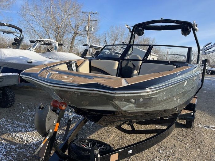 2025 Centurion NV233 Photo 2 sur 4