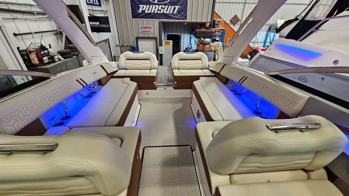 2025 Regal LS9 Ultimate Photo 26 sur 56