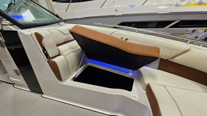 2025 Regal LS9 Ultimate Photo 16 sur 56
