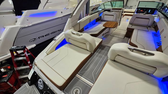 2025 Regal LS9 Ultimate Photo 30 sur 56