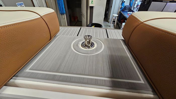 2025 Regal LS9 Ultimate Photo 42 sur 56