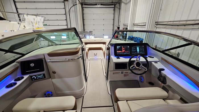 2025 Regal LS9 Ultimate Photo 9 sur 56