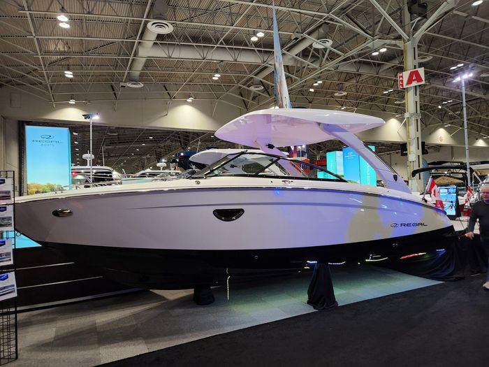 2025 Regal LS9 Ultimate Photo 2 sur 56
