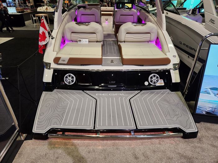 2025 Regal LS9 Ultimate Photo 5 sur 56