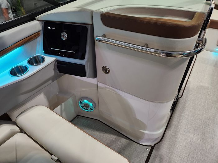 2025 Regal LS9 Ultimate Photo 51 sur 56