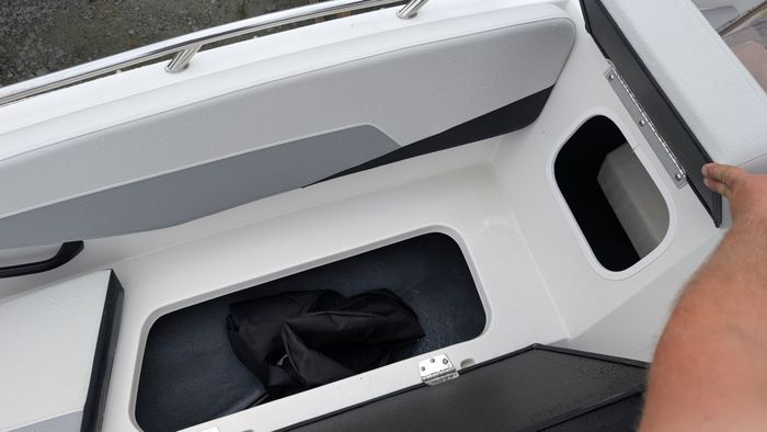 2025 Starcraft SV 16 Side Console Deck Boat Black Suzuki DF75 Fou Photo 19 sur 23