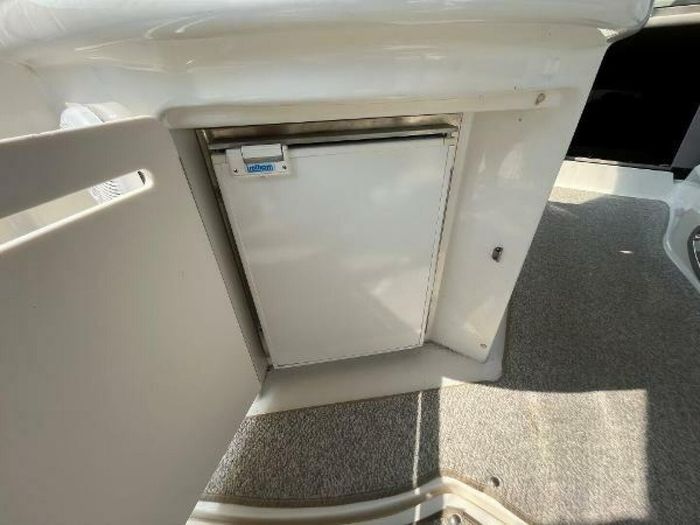 2003 Sea Ray 340 Sundancer Photo 10 sur 45