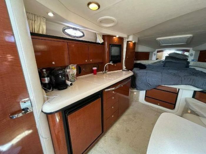 2003 Sea Ray 340 Sundancer Photo 30 sur 45