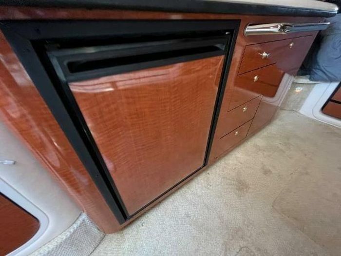 2003 Sea Ray 340 Sundancer Photo 31 sur 45