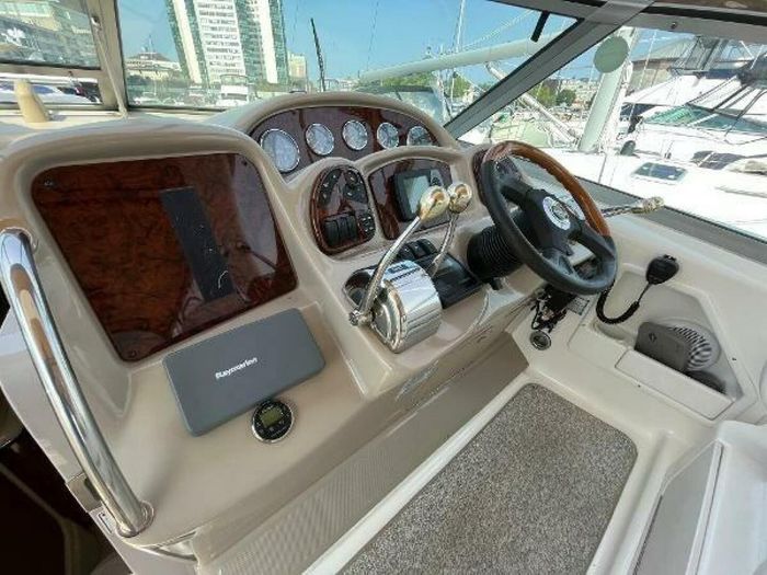 2003 Sea Ray 340 Sundancer Photo 16 sur 45
