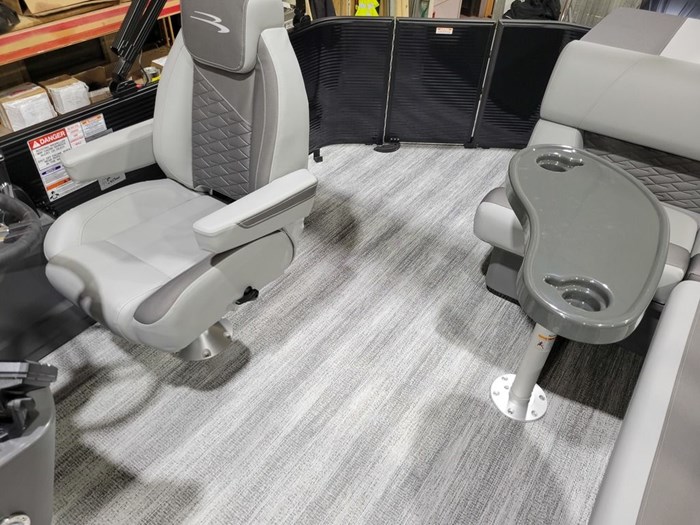 2025 Bennington 23S Cruise L-Bench SPS Tri-Toon Photo 15 sur 25