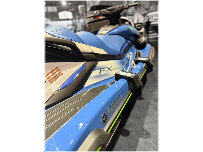 2024 Yamaha FX Cruiser SVHO W/Audio + $500 Watersports Pkg Inc Photo 13 sur 19