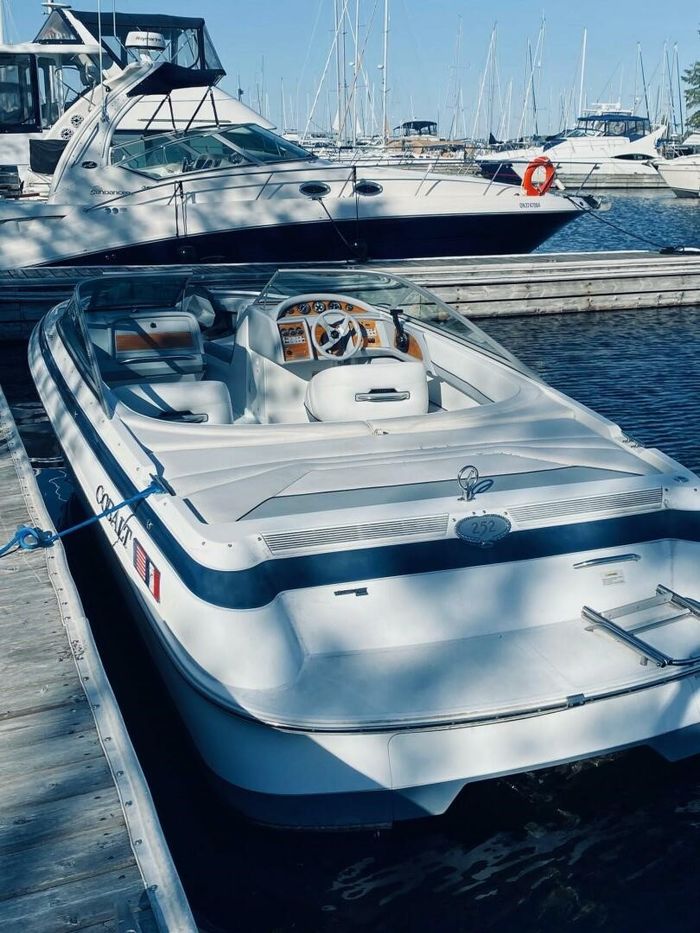 1999 Cobalt 252BR Photo 4 of 32