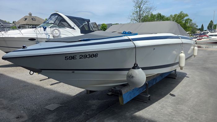 1999 Cobalt 252BR Photo 14 of 32