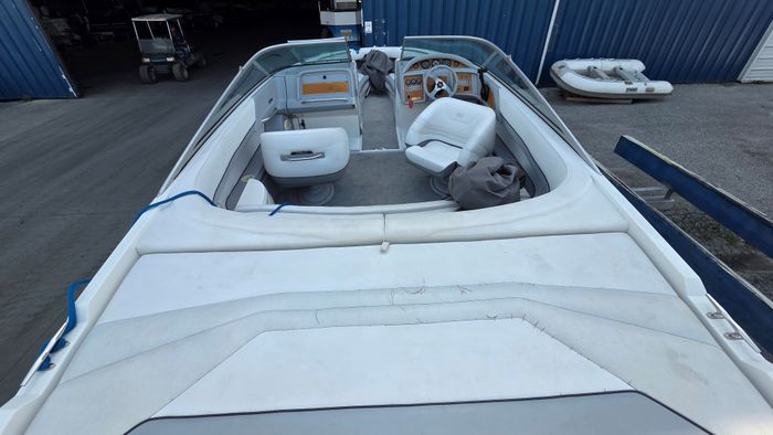 1999 Cobalt 252BR Photo 19 of 32