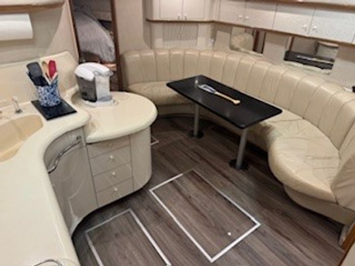 1996 Sea Ray 450 Photo 8 of 15