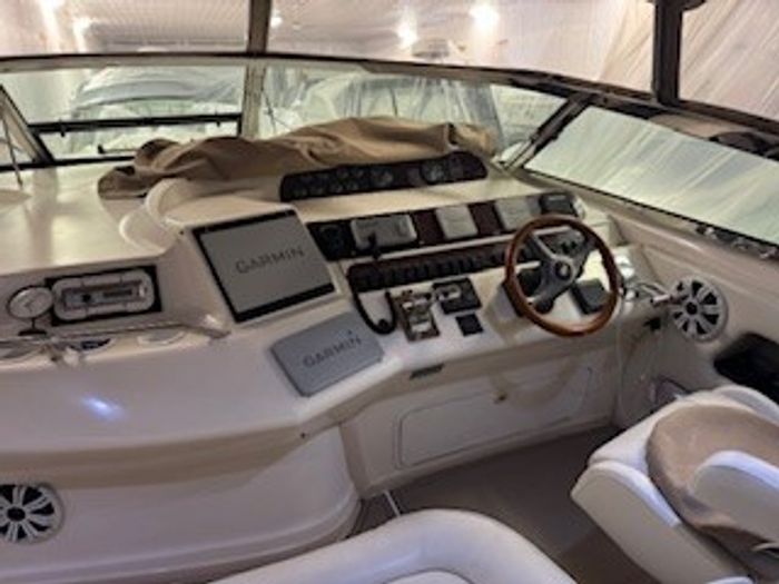 1996 Sea Ray 450 Photo 14 of 15