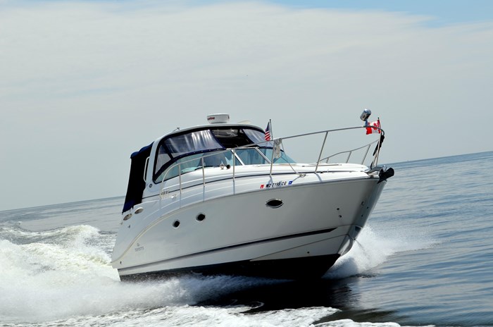 2007 Rinker 350 Express Cruiser Photo 1 sur 23