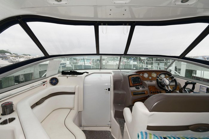 2007 Rinker 350 Express Cruiser Photo 8 sur 23