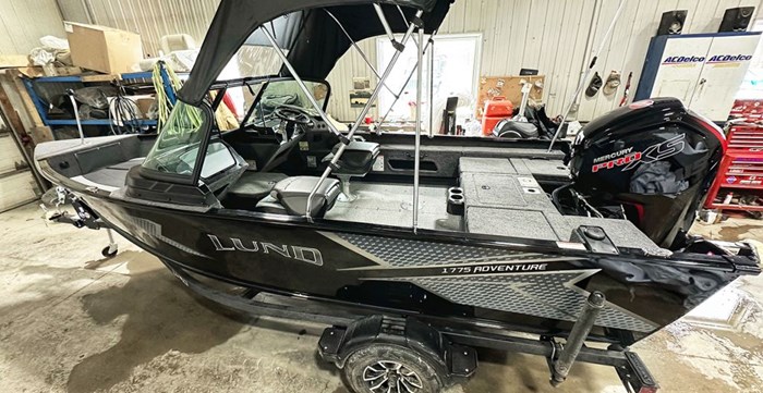 2025 LUND ADVENTURE 1775 SPORT Photo 1 sur 20
