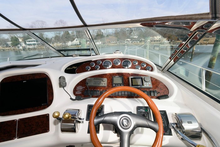 1999 Sea Ray 380 Sundancer Photo 11 sur 24
